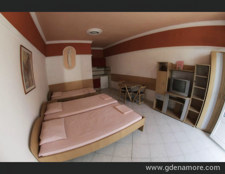 FB1C2434-F97E-40B7-A219-D53DBF40274F