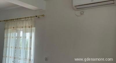 Apartman Snežana, privatni smeštaj u mestu Tivat, Crna Gora