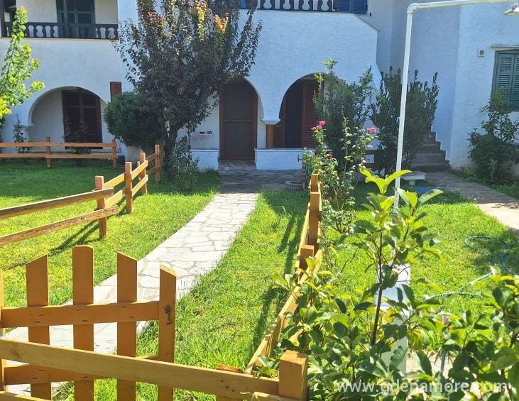 Mykoniatika-Resort-Seaside-Villas-11
