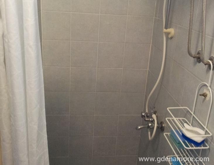 IMG-fd4e30b3c6c5a48ebb94028de15b762e-V