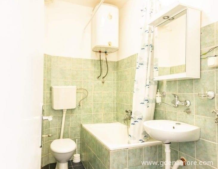 Apartman sa terasom 