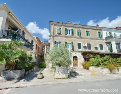 Trojanovic Apartments, privatni smeštaj u mestu Tivat, Crna Gora - DSC_6810