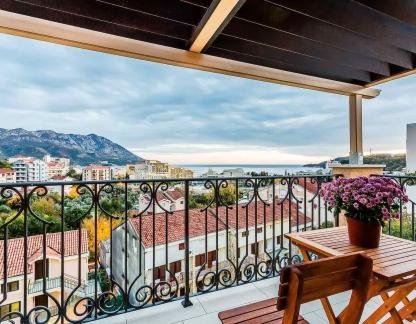 Villa Gloria, private accommodation in city Bečići, Montenegro - IMG-d47768f3f87923e535aed36a0dbddb3e-V