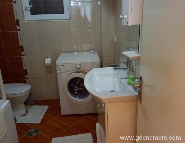 IMG-d655a1b9782edd4867bd6690a894332f-V