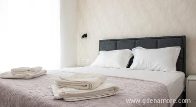 KONZUL APARTMENT, privatni smeštaj u mestu Radanovići, Crna Gora