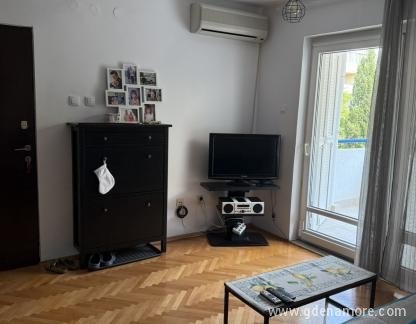 5 osoba, Частный сектор жилья Будва, Черногория - IMG-b9a03893da878ce882e1c188e6779ab8-V
