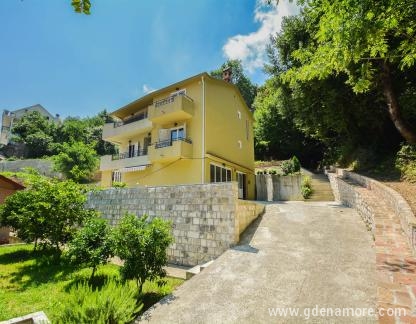 Apartmani BIS , privatni smeštaj u mestu Prčanj, Crna Gora