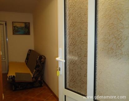 Apartmaji Kilibarda, zasebne nastanitve v mestu Herceg Novi, Črna gora
