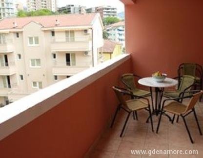 APARTMAJI SOFIJA, zasebne nastanitve v mestu Bečići, Črna gora - 1