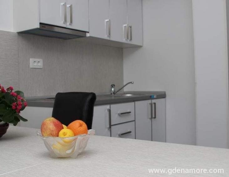 cetvorosobni-apartman-becici-budva-4