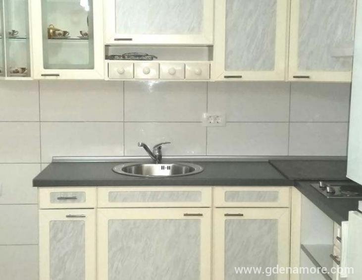 porodicni-apartman-budva-3
