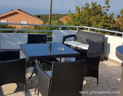 Vila Kaliper, privatni smeštaj u mestu Krimovica, Crna Gora - 39570001_2628542703838650_6193699967362662400_n