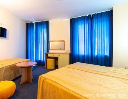 Семеен Хотел Съндей, privatni smeštaj u mestu Kiten, Bugarska - triple room
