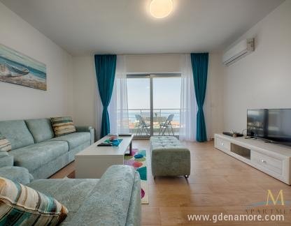 M Apartments, alloggi privati a Dobre Vode, Montenegro - 204- light blue apartmen