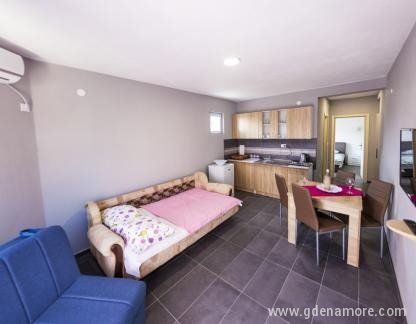 Kuca Bulajic, privatni smeštaj u mestu Jaz, Crna Gora - Apartman 4 - Kuca Bulajic - Jaz