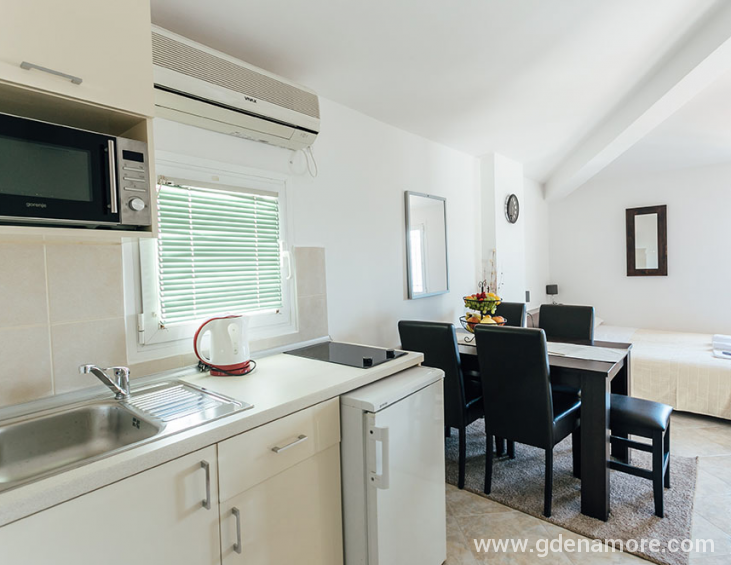 A 3 (APARTMANI GALIJA, Herceg Novi)
