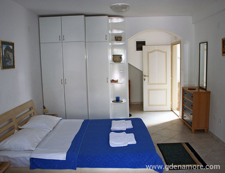 Apartman 2 - I sprat (CASA M&amp;amp;amp;S, Petrov