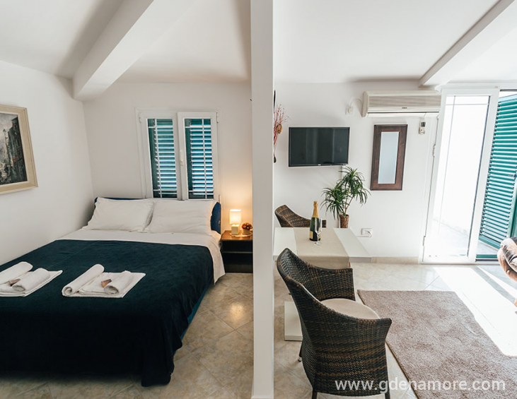 A 3 (APARTMANI GALIJA, Herceg Novi)