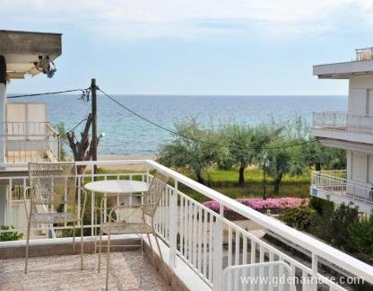 Themis 40 steps from beach - Owner's page -  Paralia Dionisiou-Halkidiki, alojamiento privado en Paralia Dionisiou, Grecia - 142466607