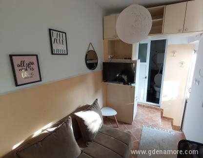 Apartman Popović Grle 1, privatni smeštaj u mestu Herceg Novi, Crna Gora - 20200929_164950