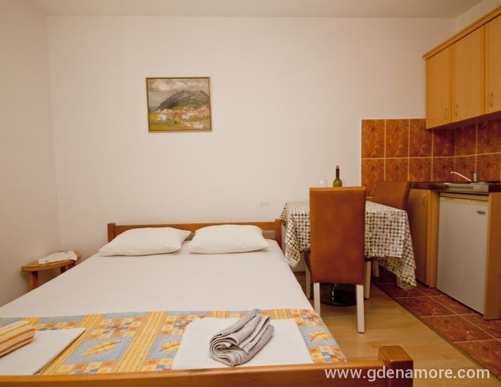 Apartman-102