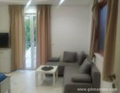 Zasebna namestitev, zasebne nastanitve v mestu Sutomore, Črna gora - 210088703_351343159938445_2390487775779486832_n