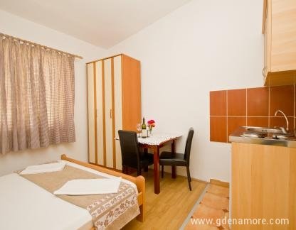 Apartmaji Sušanj, zasebne nastanitve v mestu Šušanj, Črna gora - Apartman-178