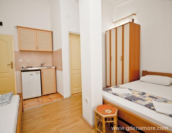 Apartman-208