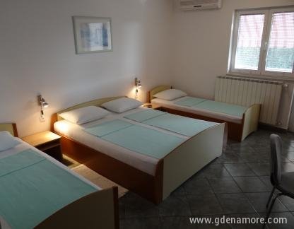 Apartaments Villa Bubi, privatni smeštaj u mestu Pula, Hrvatska - DSC01545
