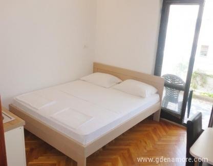 Apartmani Saša, private accommodation in city Budva, Montenegro - thumbnail-8
