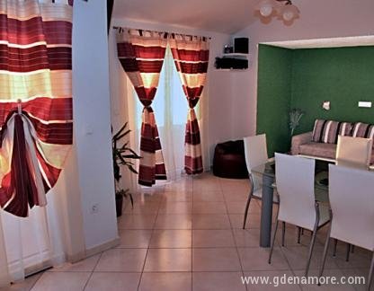Appartements Tucepi Jakic, logement privé à Tučepi, Croatie - a-dnevni-borava