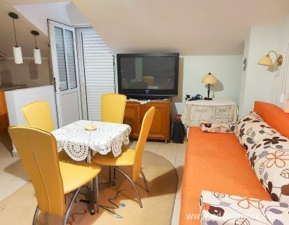 Vukadinovićeva hiša, zasebne nastanitve v mestu Budva, Črna gora - Apartman
