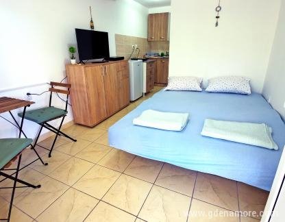 Apartmani Devic - Kaludjerovina, privatni smeštaj u mestu Kaludjerovina, Crna Gora - 20210703_110959