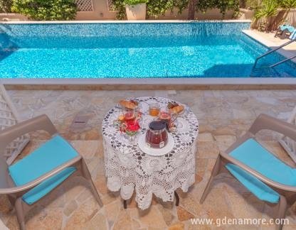 Apartments Fortunella, privatni smeštaj u mestu Petrovac, Crna Gora - 91