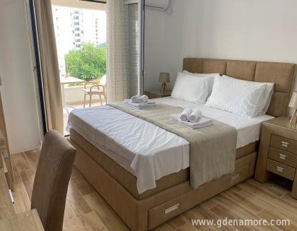Apartmani Vico 65, privatni smeštaj u mestu Igalo, Crna Gora - IMG-20220610-WA0023