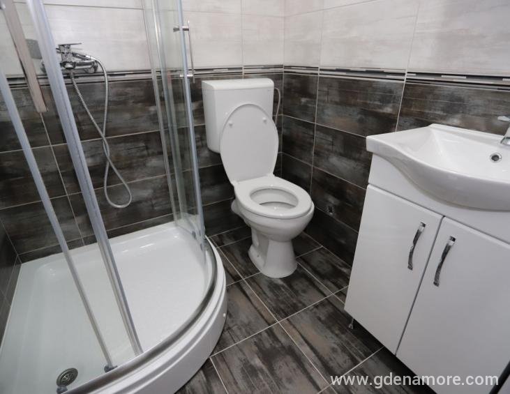 IMG-516a2d0736ef62c6f6646bb03f9b9472-V