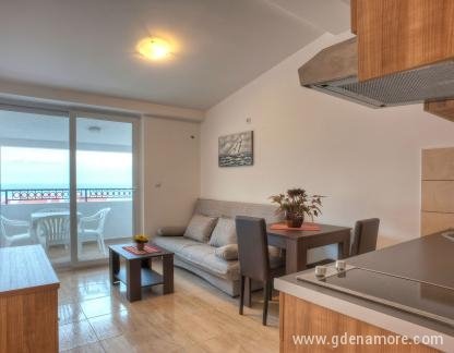 Maison d'hôtes Maslina, logement privé à Petrovac, Monténégro - 8E110291-B098-4F6D-B1EA-94D4A1A3DB67