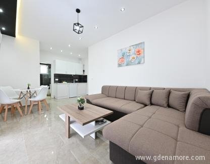 Lux Dam Apartmani, privatni smeštaj u mestu Dobre Vode, Crna Gora - Z72_5203