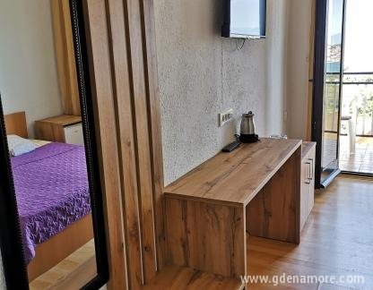 ZENOVA - Rooms with bathroom, parking, internet, terrace with lake view Villa Ohrid Lake View studio, private accommodation in city Ohrid, Macedonia - 2