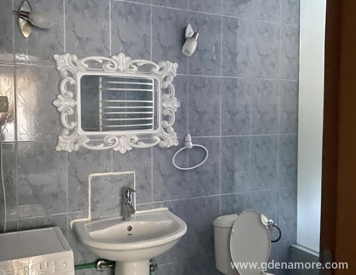 Apartman 8 