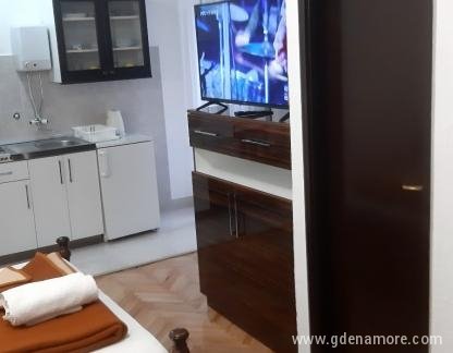Guest House 4M Gregović, private accommodation in city Petrovac, Montenegro