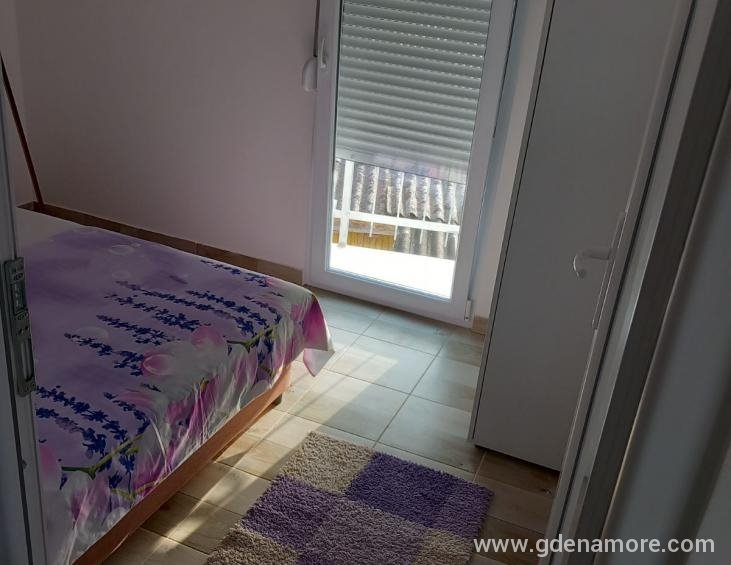 IMG-e10a67ae17ec693e40216496cef5e3f5-V