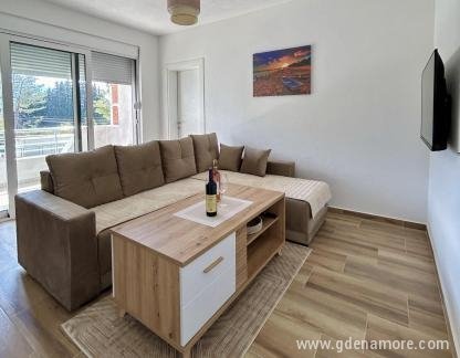 Apartmaji Živaljević Tivat, zasebne nastanitve v mestu Tivat, Črna gora - viber_slika_2024-04-07_13-40-58-013