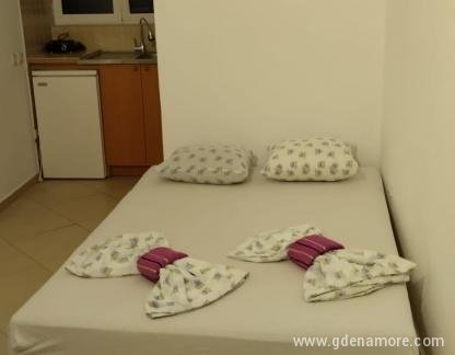 Kod Valerii, privatni smeštaj u mestu Dobre Vode, Crna Gora - 2839a3d7-8efd-403b-bf9c-2d7788e7efb1