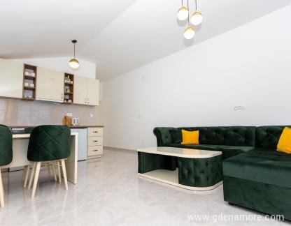  Lux Apartmani Mediteran, privatni smeštaj u mestu Bijela, Crna Gora - Untitled-8863