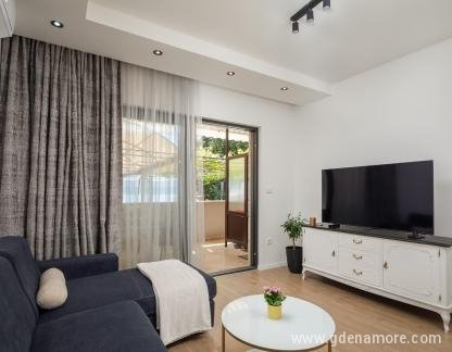 Apartmaji & # 34; THOMAS & # 34;, zasebne nastanitve v mestu Omiš, Hrvaška - IMG-20220601-WA0001
