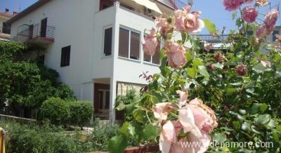 Apartmani Rubinić Jelsa, privatni smeštaj u mestu Hvar Jelsa, Hrvatska