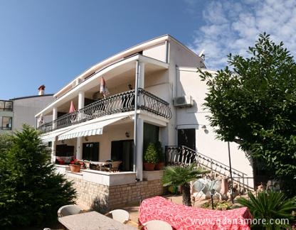 Apartmaji Villa Gordana, zasebne nastanitve v mestu Pula, Hrva&scaron;ka