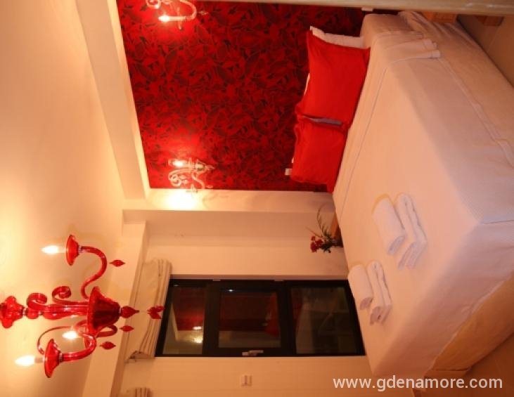 VILLA ANDRIANA