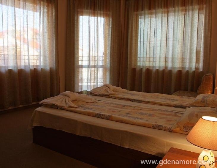Room Orhidea